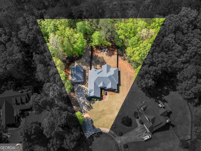 225 Suffolk Way, Mcdonough, GA 30252