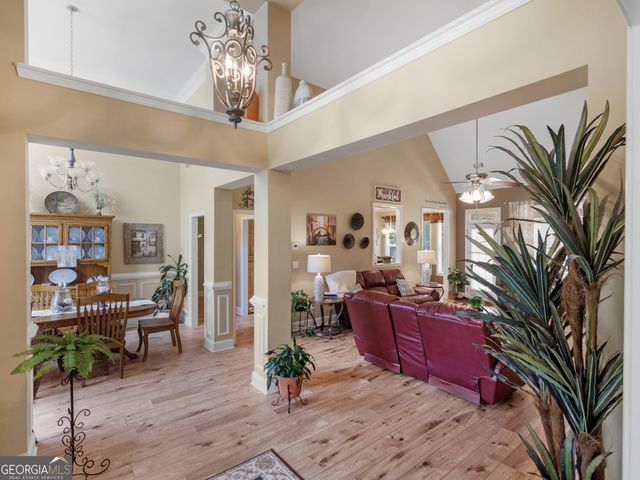 225 Suffolk Way, Mcdonough, GA 30252
