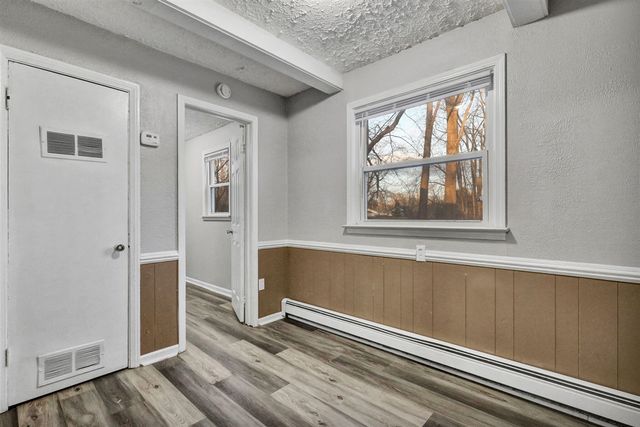 4927 Starr Avenue, Lansing, MI 48910