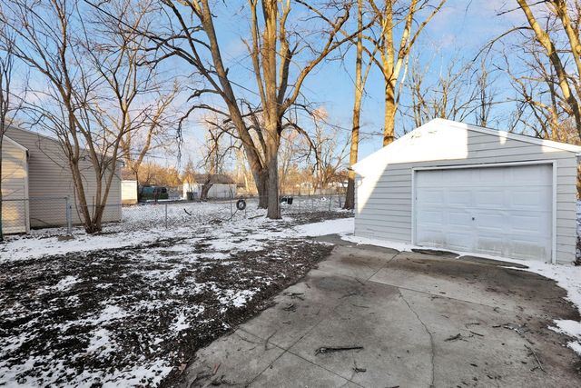 4927 Starr Avenue, Lansing, MI 48910