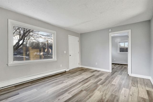 4927 Starr Avenue, Lansing, MI 48910