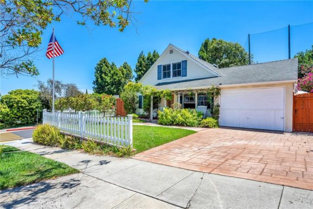 4904 Reynolds, Torrance, CA 90505