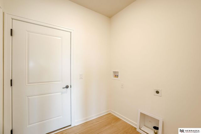 10910 N 172 Street, Bennington, NE 68007