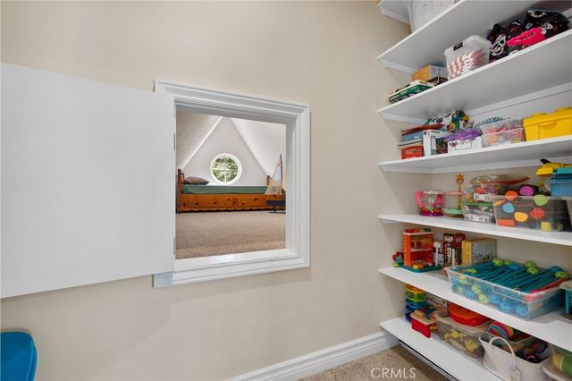 1027 Pintail Circle, Lake Arrowhead, CA 92352
