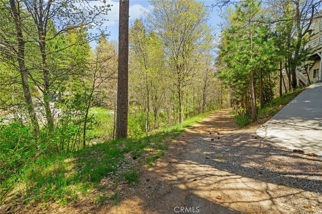 1027 Pintail Circle, Lake Arrowhead, CA 92352