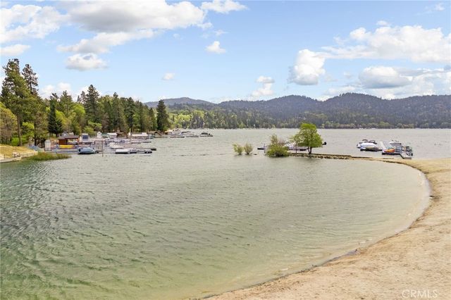 1027 Pintail Circle, Lake Arrowhead, CA 92352
