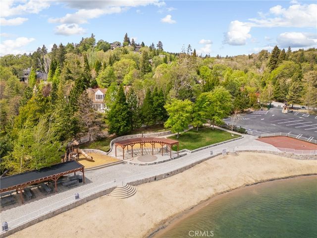 1027 Pintail Circle, Lake Arrowhead, CA 92352