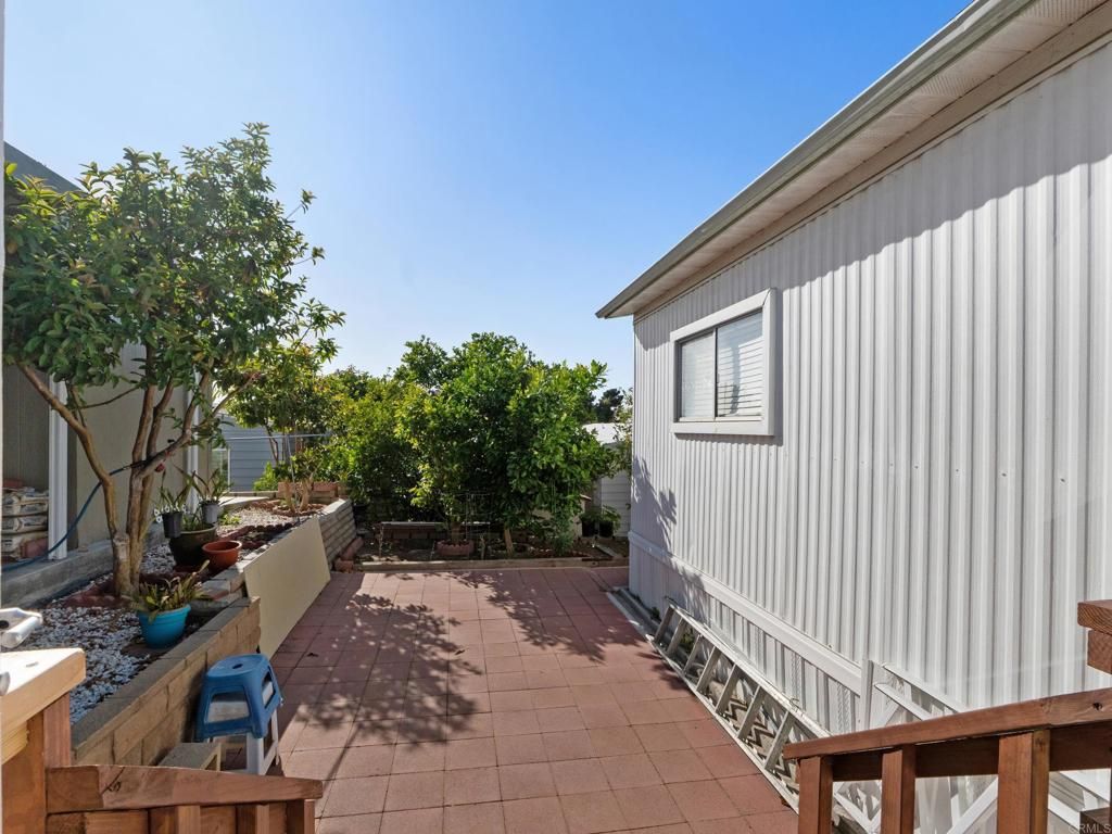 Image 25 of property listing at 155 S Las Flores 16, San Marcos, CA 92069