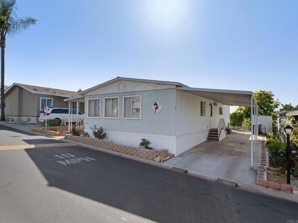 Image 3 of property listing at 155 S Las Flores 16, San Marcos, CA 92069