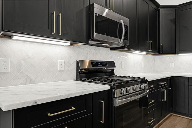 7944 Dyer Street, Houston, TX 77088