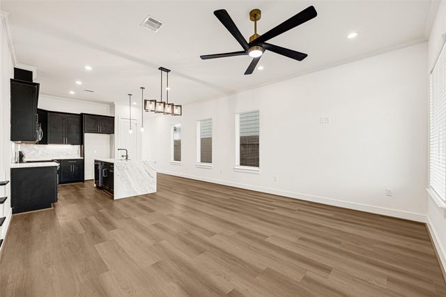 7944 Dyer Street, Houston, TX 77088