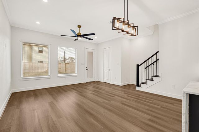 7944 Dyer Street, Houston, TX 77088