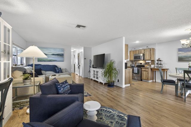 5455 Janice Lane, West Palm Beach, FL 33417