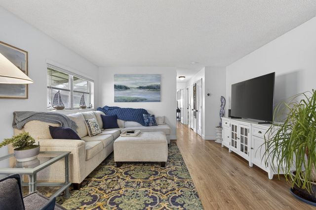 5455 Janice Lane, West Palm Beach, FL 33417