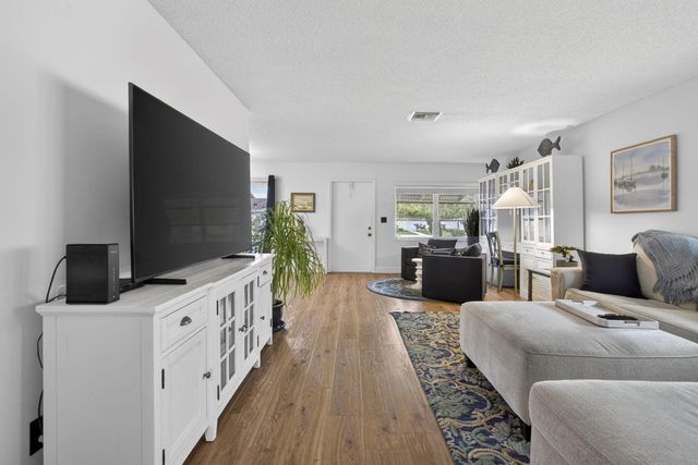 5455 Janice Lane, West Palm Beach, FL 33417