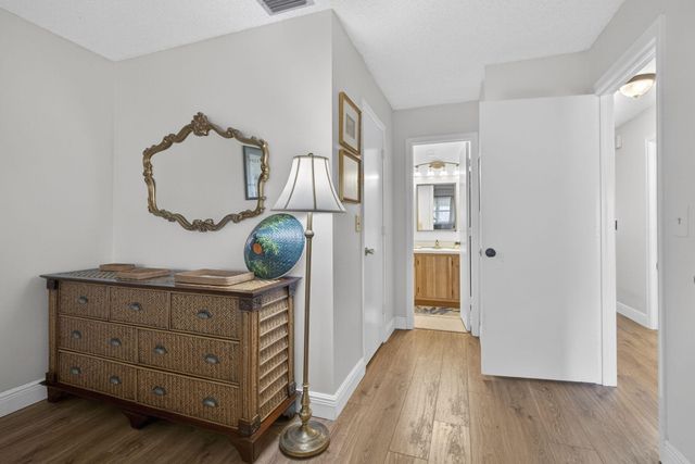 5455 Janice Lane, West Palm Beach, FL 33417