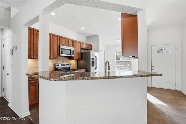 13225 PACEMAKER Drive, Jacksonville, FL 32225