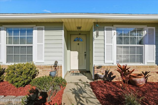 13225 PACEMAKER Drive, Jacksonville, FL 32225