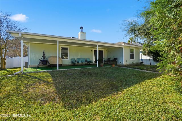 13225 PACEMAKER Drive, Jacksonville, FL 32225