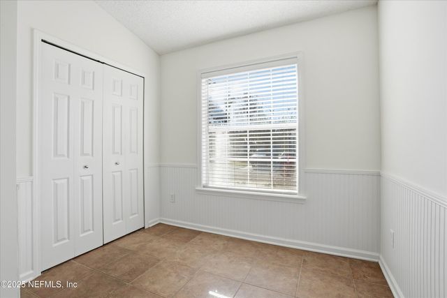 13225 PACEMAKER Drive, Jacksonville, FL 32225