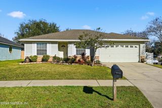 13225 PACEMAKER Drive, Jacksonville, FL 32225