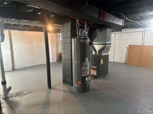 17809 Binder Street, Detroit, MI 48212