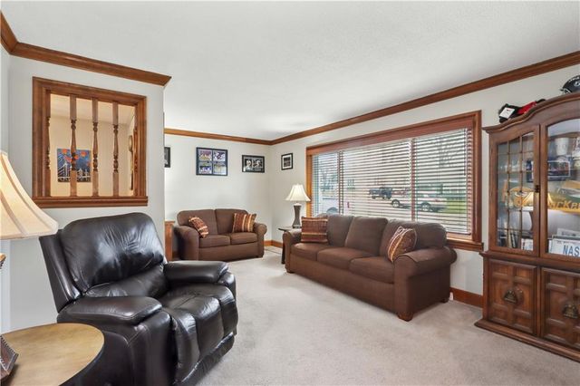 7516 High Drive, Prairie Village, KS 66208