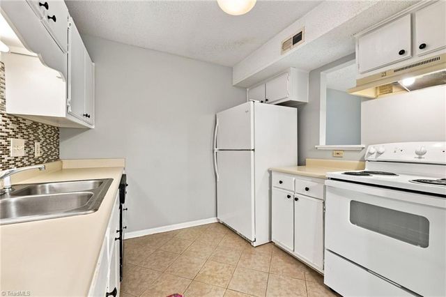 521 Mystic Drive G, Greensboro, NC 27406