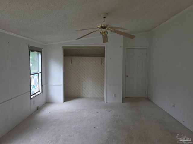 4833 Guernsey Rd, Pace, FL 32571
