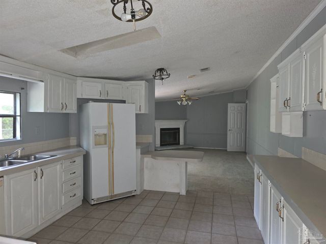 4833 Guernsey Rd, Pace, FL 32571