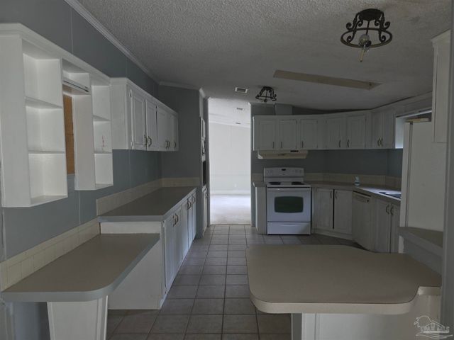4833 Guernsey Rd, Pace, FL 32571