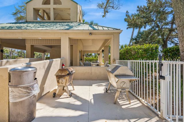 77 Ocean Ln Apt 612, Hilton Head Island, SC 29928