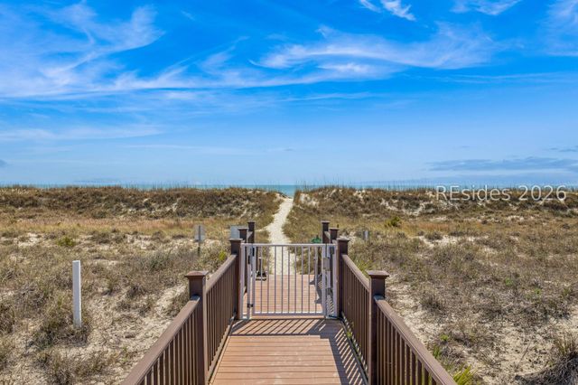 77 Ocean Ln Apt 612, Hilton Head Island, SC 29928