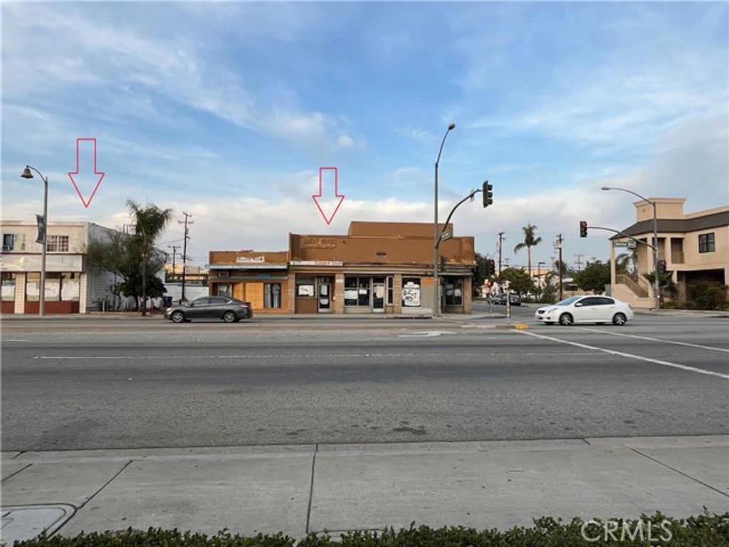 2100 W Whittier Boulevard, Montebello, CA 90640