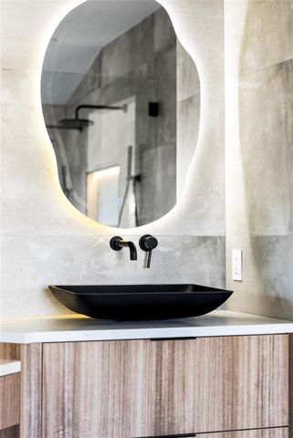 3817 Tailfeather DR, Round Rock, TX 78681