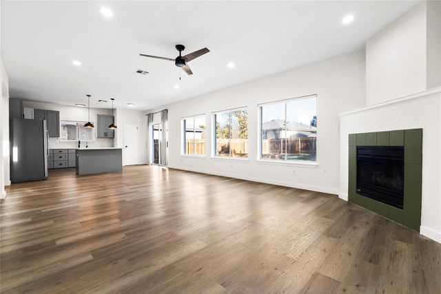 3817 Tailfeather DR, Round Rock, TX 78681