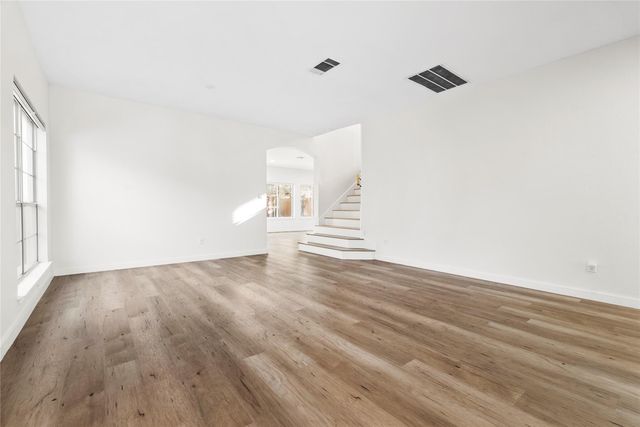 3817 Tailfeather DR, Round Rock, TX 78681