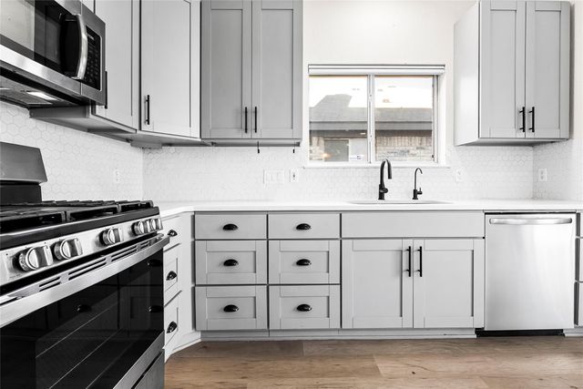 3817 Tailfeather DR, Round Rock, TX 78681