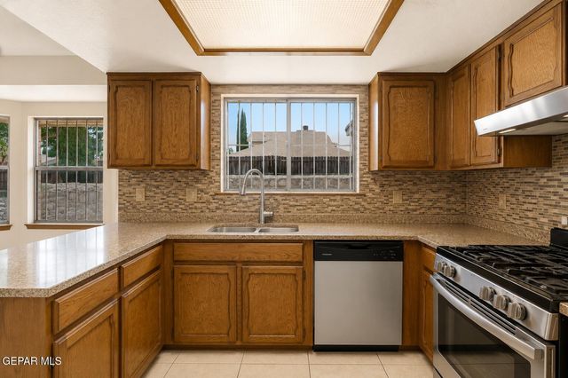4520 MAJ SPRAGUE Avenue, El Paso, TX 79924