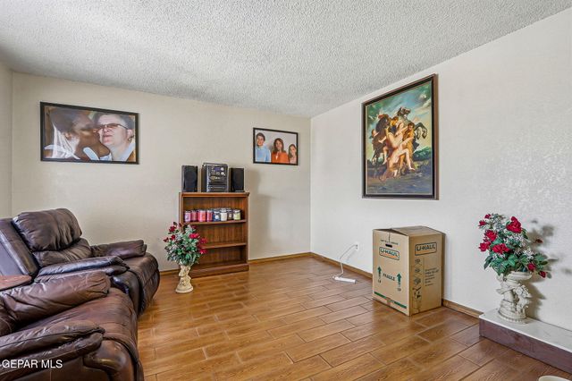 4520 MAJ SPRAGUE Avenue, El Paso, TX 79924