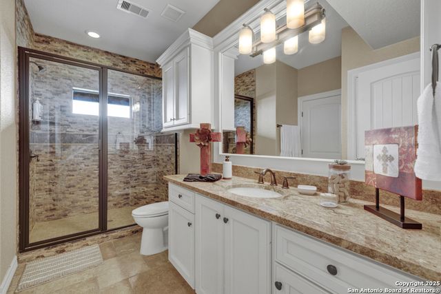 1746 Stagecoach, Canyon Lake, TX 78133