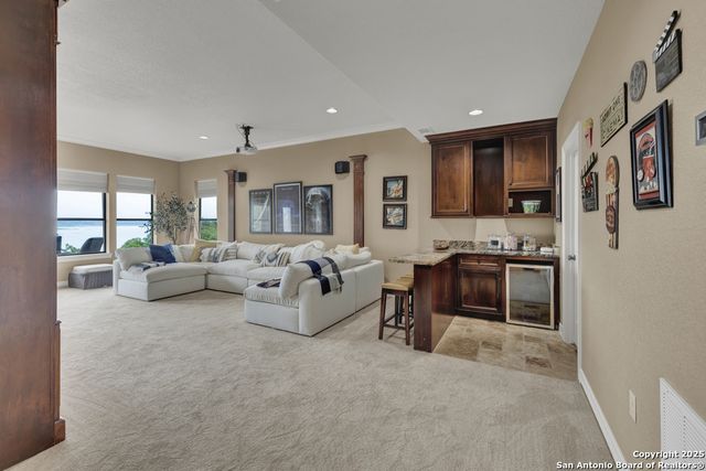 1746 Stagecoach, Canyon Lake, TX 78133