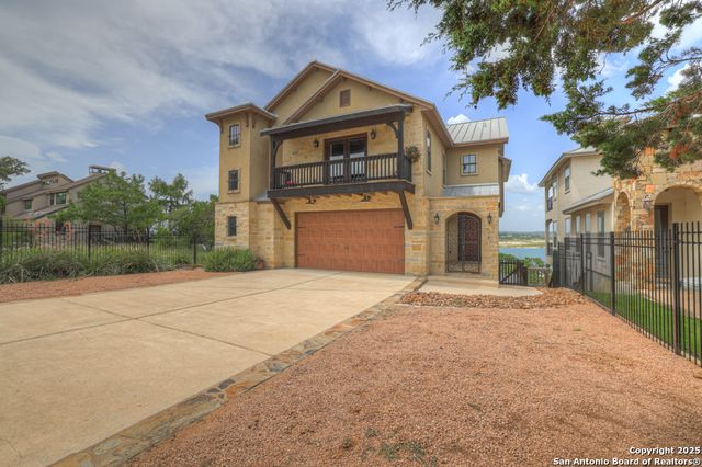 1746 Stagecoach, Canyon Lake, TX 78133