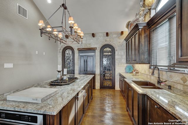1746 Stagecoach, Canyon Lake, TX 78133