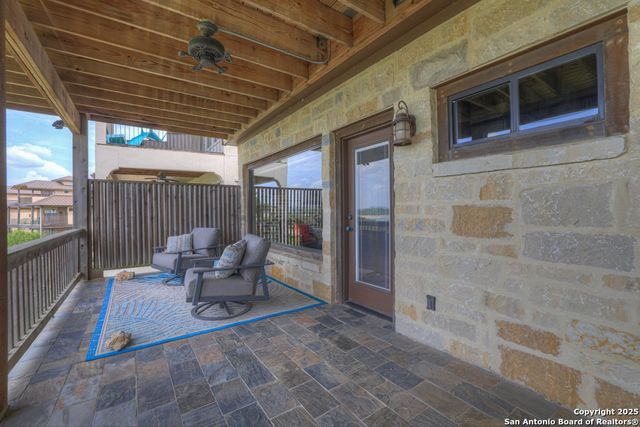 1746 Stagecoach, Canyon Lake, TX 78133
