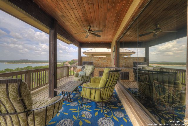 1746 Stagecoach, Canyon Lake, TX 78133