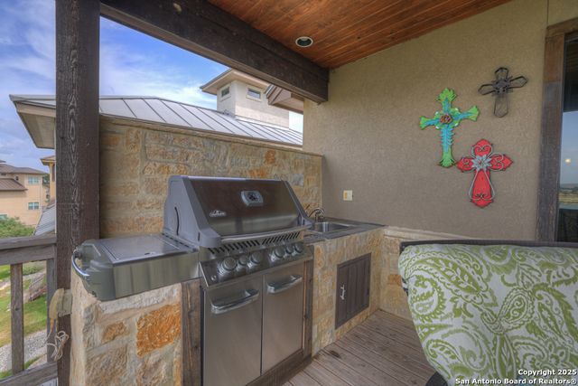 1746 Stagecoach, Canyon Lake, TX 78133