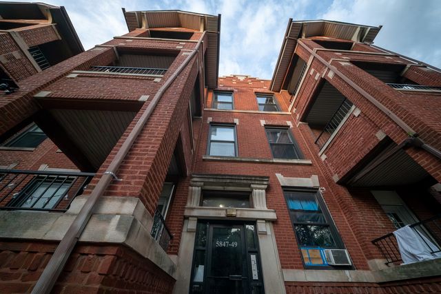 5849 S Michigan Avenue, Chicago, IL 60637