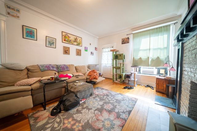 5849 S Michigan Avenue, Chicago, IL 60637