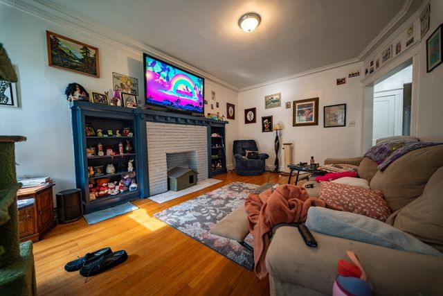 5849 S Michigan Avenue, Chicago, IL 60637